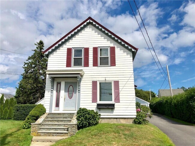 673 Aquidneck Ave