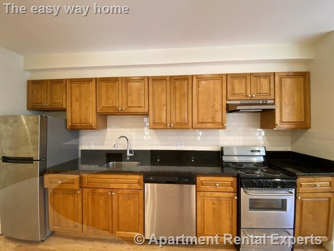 379 Harvard St in Cambridge, MA - Building Photo - Building Photo