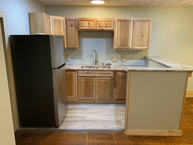 326 E Locust St, Unit .5 in Clearfield, PA - Foto de edificio - Building Photo