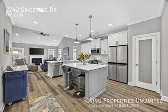 3742 Spicetree Dr in Wilmington, NC - Building Photo - Building Photo