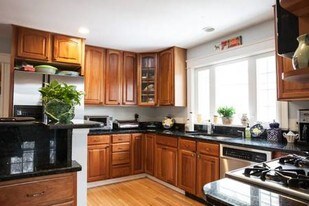 20 Bentley St, Unit 20 in Boston, MA - Building Photo
