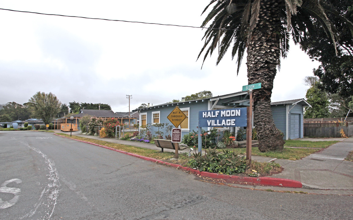 Half Moon Village in Half Moon Bay, CA - Building Photo