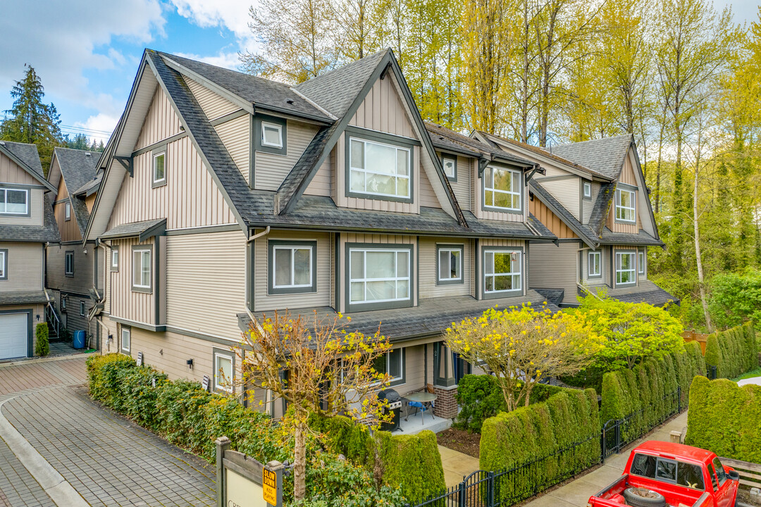 EDGESTONE BOLD in Port Moody, BC - Building Photo