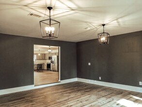 1234 Juniper Dr, Unit 1234 Juniper Drive in Auburn, AL - Foto de edificio - Building Photo