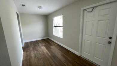 3570 Montante Blvd in Palm Springs, FL - Building Photo - Building Photo