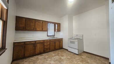 4125 N 19th St in Omaha, NE - Building Photo - Building Photo