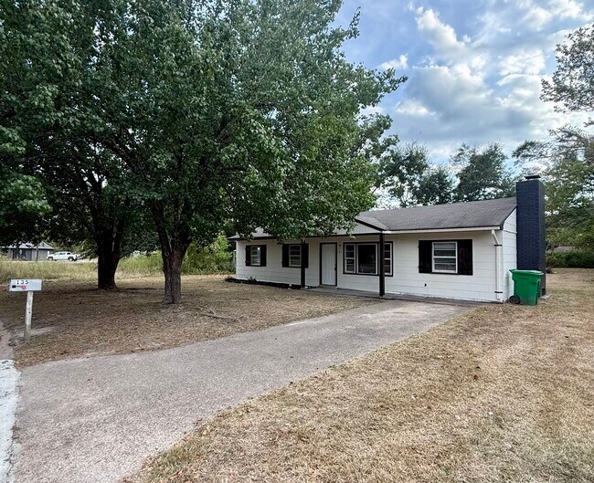 135 Maple St in Columbus, MS - Building Photo - Building Photo