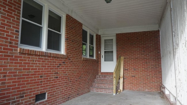 705 N Grace Ave in New Bern, NC - Building Photo - Building Photo