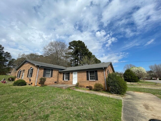 property at 1012 Mark Dr