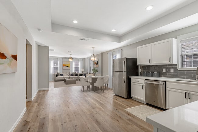 1123 W Morgan St in Denison, TX - Building Photo - Building Photo