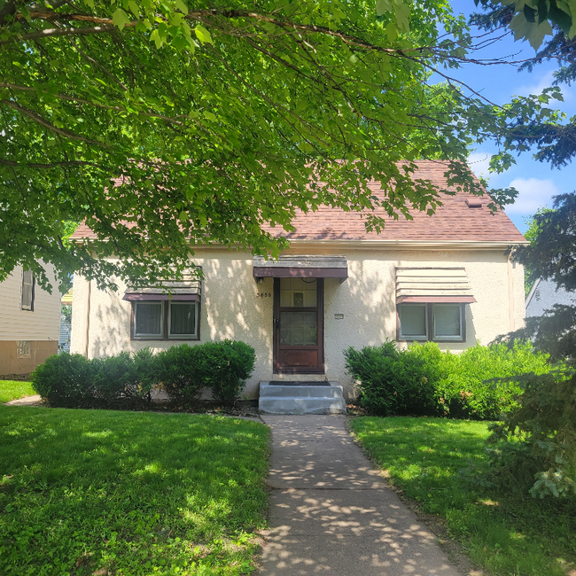 property at 3450 Johnson St NE