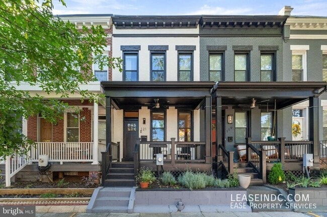 property at 121 15th St SE