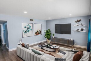 1991 NE 32nd St in Lighthouse Point, FL - Building Photo