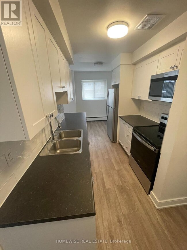 321-321 Marland Ave