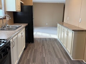 76 E U.S. Hwy 6 in Valparaiso, IN - Building Photo - Building Photo