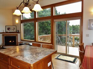 2921 NW Bayshore Loop in Waldport, OR - Building Photo - Building Photo