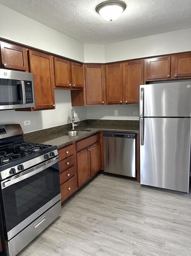 8635 84th Ct in Hickory Hills, IL - Building Photo - Building Photo