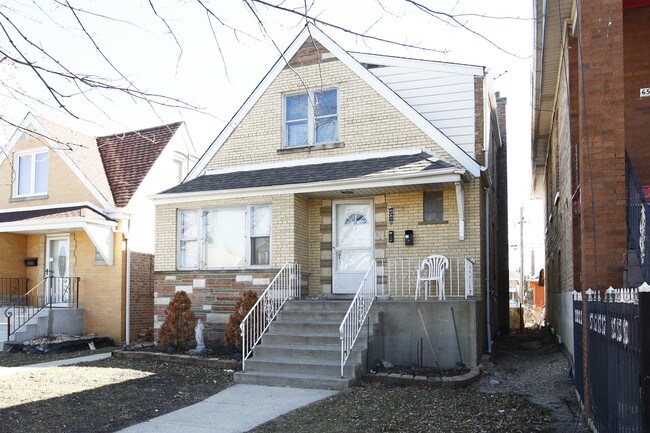 6541 S Kedvale Ave in Chicago, IL - Building Photo - Building Photo