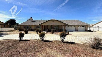 14664 Pamlico Rd in Apple Valley, CA - Building Photo