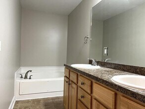 241 Shadow Ct SW in Huntsville, AL - Building Photo - Building Photo