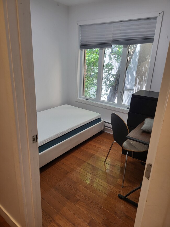 property at 3710 Coloniale Av