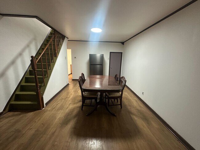 2439 S Iseminger St in Philadelphia, PA - Foto de edificio - Building Photo