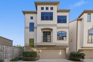 11203 Tramonto Dr in Houston, TX - Building Photo