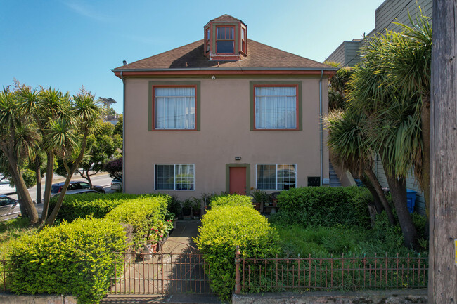 115-121 30th St in San Francisco, CA - Foto de edificio - Building Photo