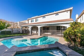 685 Lynmar Ct in Henderson, NV - Building Photo - Building Photo