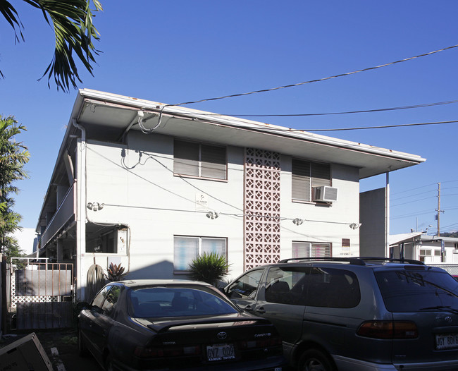 1112 Kemole Ln in Honolulu, HI - Building Photo - Building Photo