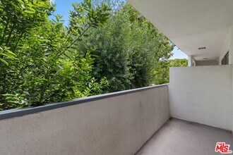 1225 Washington Ave in Santa Monica, CA - Building Photo - Building Photo