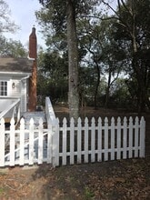 705 E Water Ave in Geneva, AL - Building Photo - Building Photo