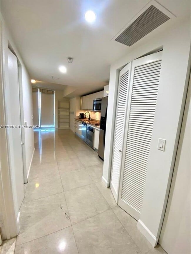 property at 185 SW 7th St