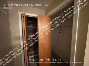 3039 W Liberty Ave in Dormont, PA - Foto de edificio - Building Photo