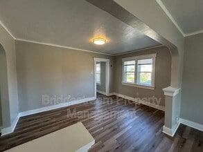 1729 Patterson Rd in Dayton, OH - Building Photo - Building Photo