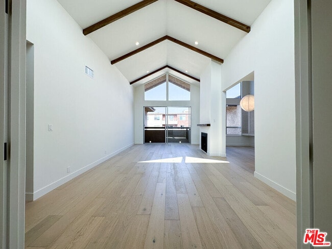 1509 Greenfield Ave in Los Angeles, CA - Building Photo - Building Photo