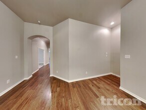 219 Hartley Ln in Red Oak, TX - Building Photo - Building Photo