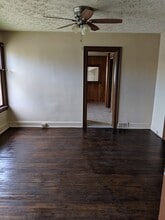 924 Broad Ave NW in Canton, OH - Building Photo - Building Photo