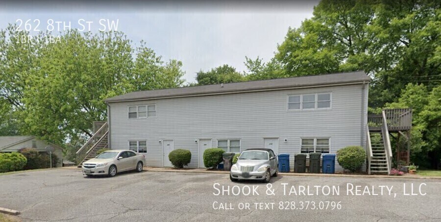 262 8th St SW in Hickory, NC - Building Photo