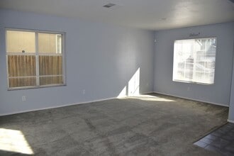 4213 Kirsten Dr in Stockton, CA - Building Photo - Building Photo