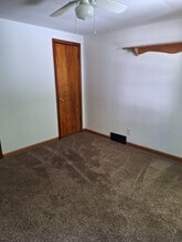 346 Andrew St in Sharon, PA - Foto de edificio - Building Photo