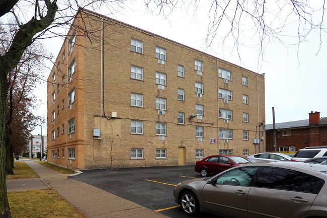 1447 W Touhy Ave in Chicago, IL - Building Photo - Building Photo