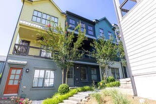 768 Cady Way in Atlanta, GA - Building Photo