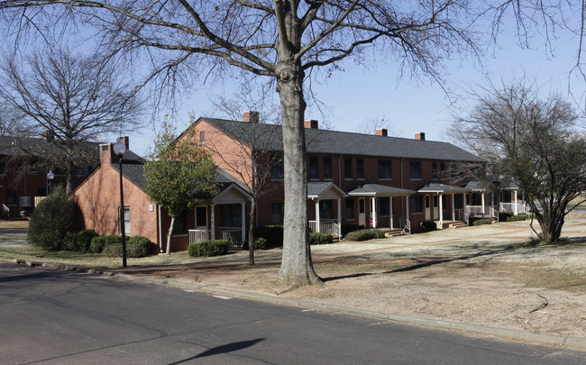 Brook Haven Apartments in Greenville, SC - Building Photo - Building Photo