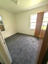 5413 Dupont St in Flint, MI - Building Photo - Building Photo