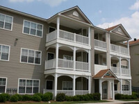 Portico at Lanier in Gainesville, GA - Foto de edificio - Building Photo