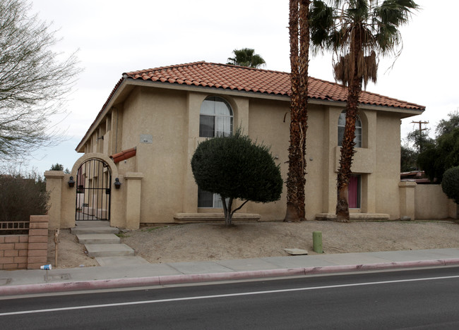 73505 Catalina Way in Palm Desert, CA - Building Photo - Building Photo