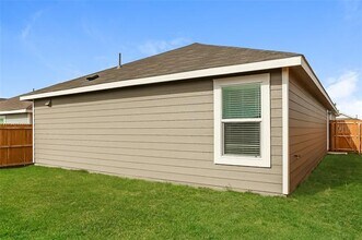 3156 Crestone Dr in Crandall, TX - Building Photo - Building Photo