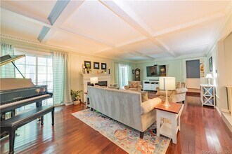 36 Old Johnson Ln in Middletown, CT - Building Photo - Building Photo