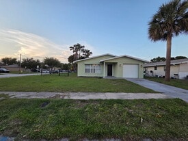 400 Count St in Melbourne, FL - Building Photo